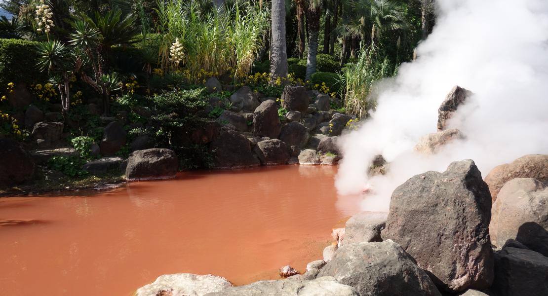 血の池地獄は日本で一番古い天然の地獄
